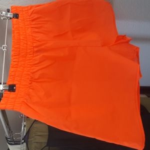 These are new with out tags never used.  Color orange. Size large. Forever21